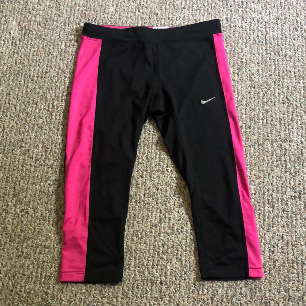 Nike Dri-Fit crop leggings